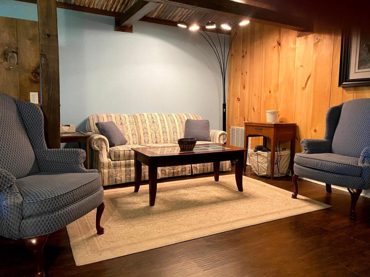 Bunkhouse Farm Stay Fort White Ngoại thất bức ảnh
